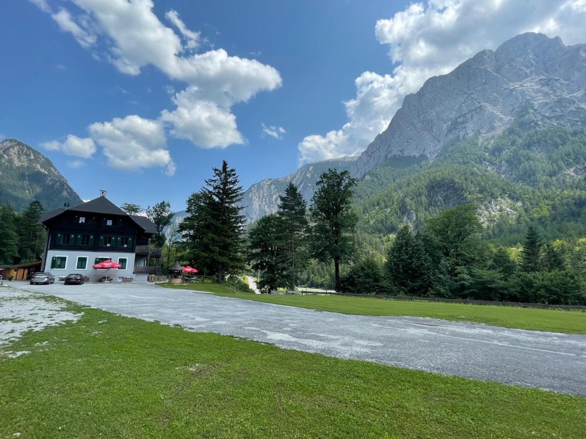 Gesaeuse-Lodge Gstatterboden Buitenkant foto